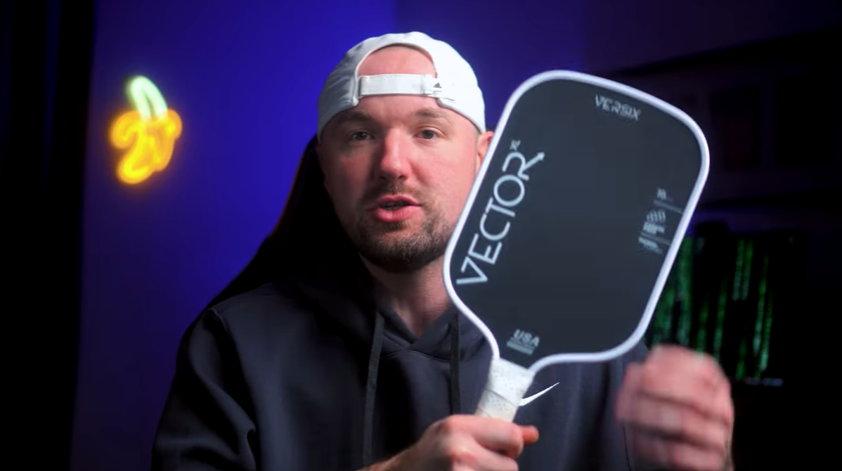 vector pickleball paddle